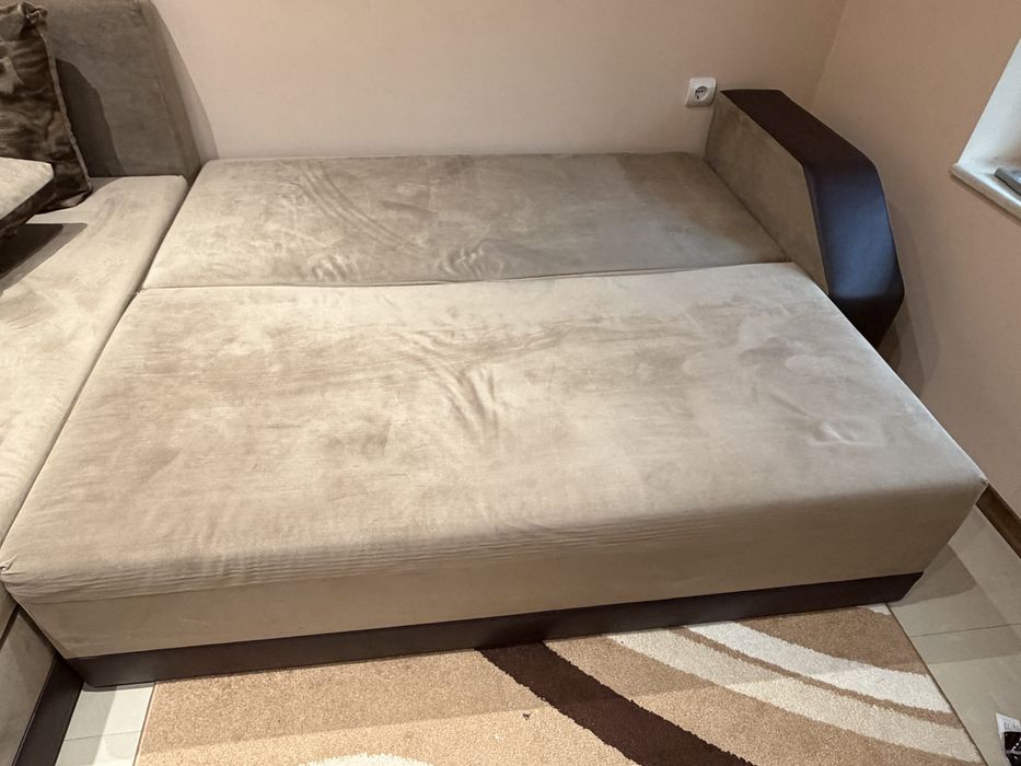 Ъглов диван за хол