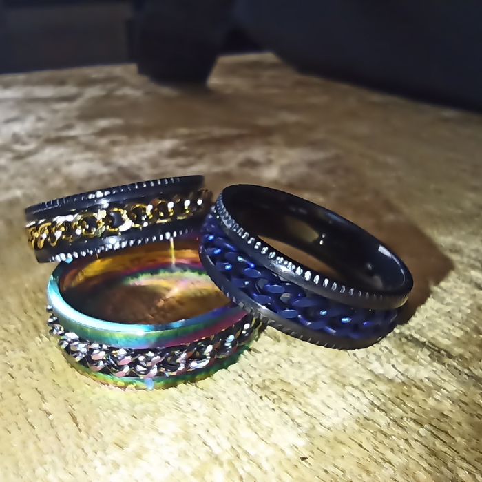 Стилни мъжки пръстени