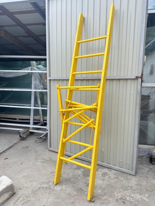 Шведская стенка(желтая)