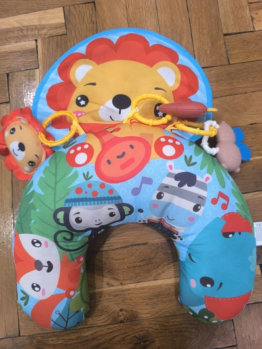 Бебешка възглавничка за игра с играчки