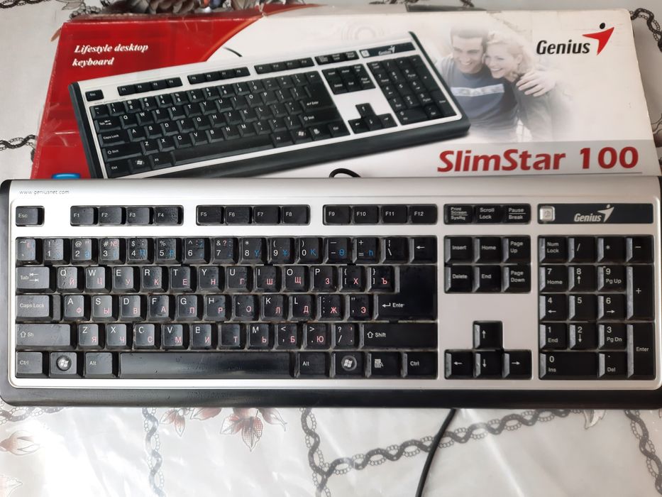 Продам клавиатуру