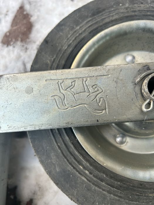 Прицеп подкатное колесо