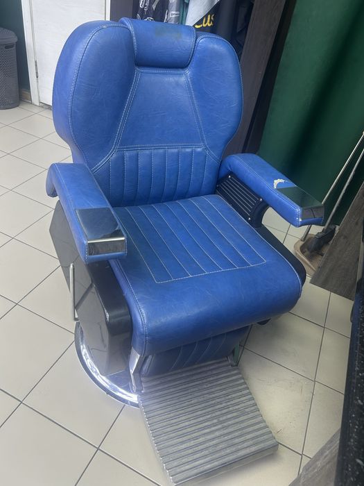 Продам кресло барбер