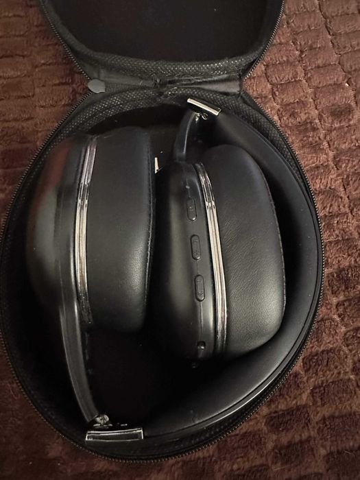 Casti gaming AQIRYS lyra wireless black
