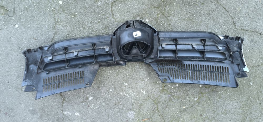 Grila bara fata Golf 5