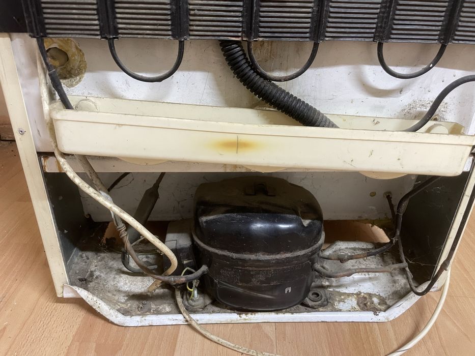 Продавам хладилник FRINKO