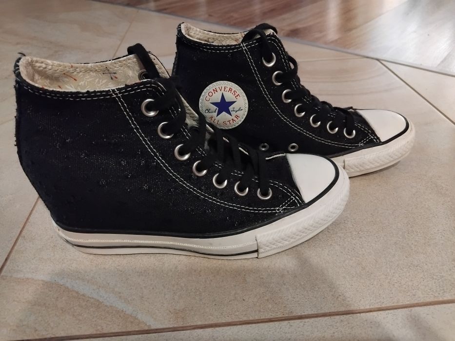 ПРОМОЦИЯ! Намалена цена на кецове Converse