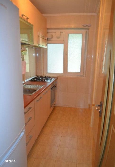 Inchiriere apartament 2 camere | Berceni,P-ta Resita | Parcare inclusa