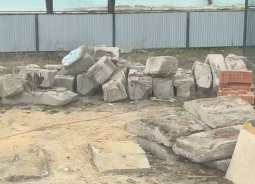 Продам плиты и блоки по дешёвке срочно