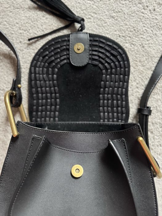 Черна дамска чанта