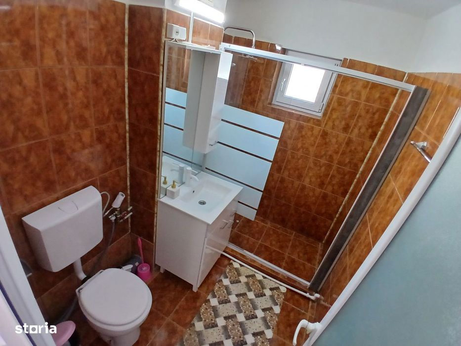 Vand Apartament 2 camere SUPERB,RENOVAT mobilat si utilat