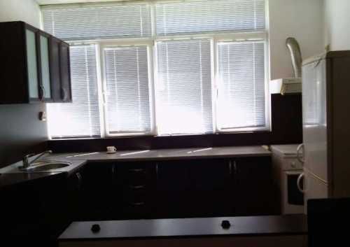 Дава се под наем Четиристаен апартамент в Пловдив, Въстанически - 101 кв.м за 382.5 € - Снимка #2