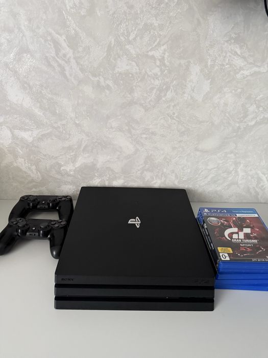 Play station 4 pro 512gb
