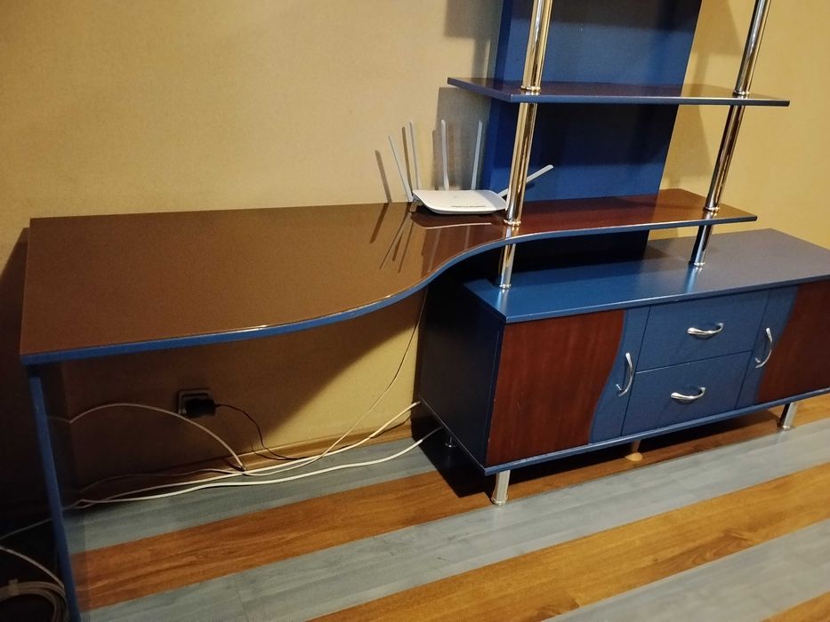 секция MDF шкаф с три полици