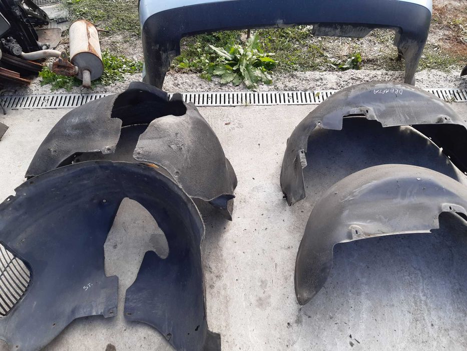 Scuturi laterale caroserie/Carenaje roti/Amortizoare capota VW TOUAREG