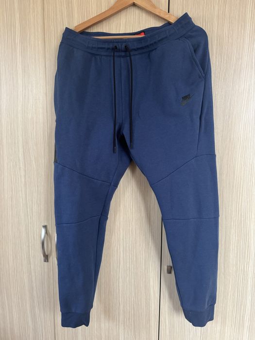 Nike Tech Fleece Мъжко Долнище Анцуг Размер L