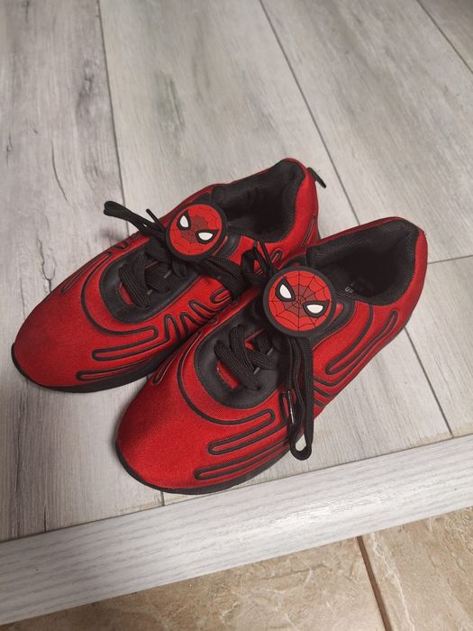 Adidasi spiderman
