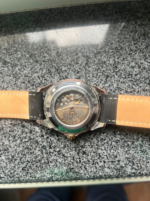 Ceas automatic Omega