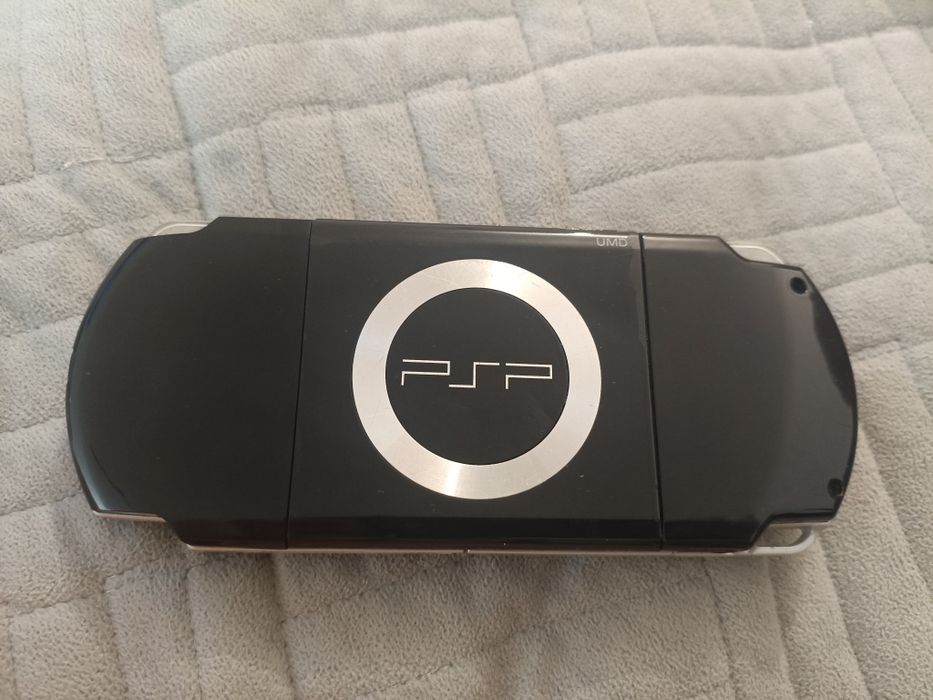 Продам PSP 2000 Б/у