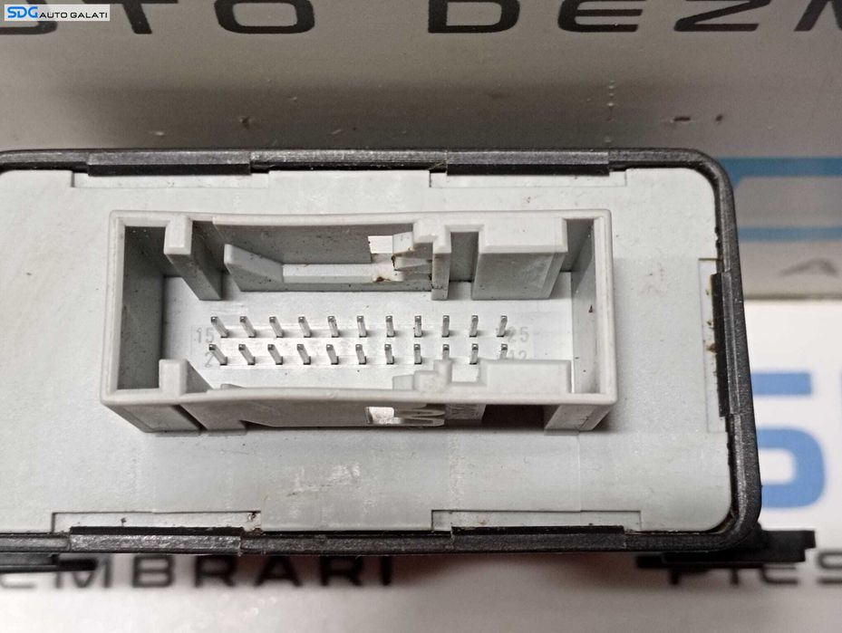 Unitate Modul Calculator Lumini Audi Q7 2007 - 2009 Cod 8P0907357H 5LA008379-03 [M4365]