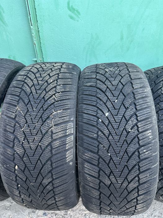 Продам шины R17 205/40