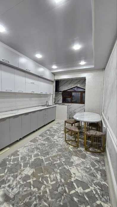 Б3 Сдаётся квартира на Мирзо-Улугбекском р-н Максим горкий Буз базар!!