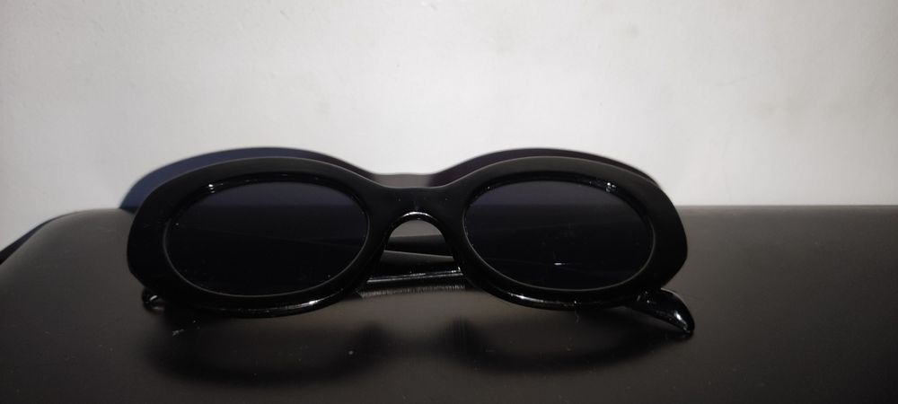 Vand Ochelari de soare de dama Celine CL40194U 01A