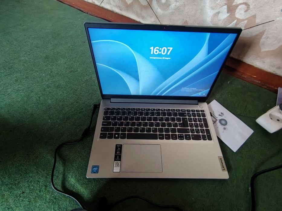 Lenovo notebuk hkj
