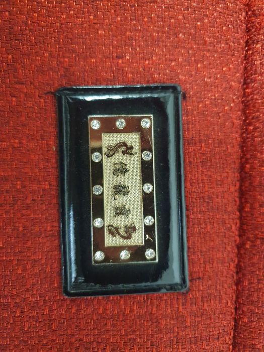 Чехлы универсальные. Красного цвета.