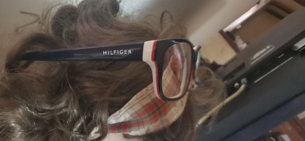 Rama ochelari Tommy Hilfiger impecabile