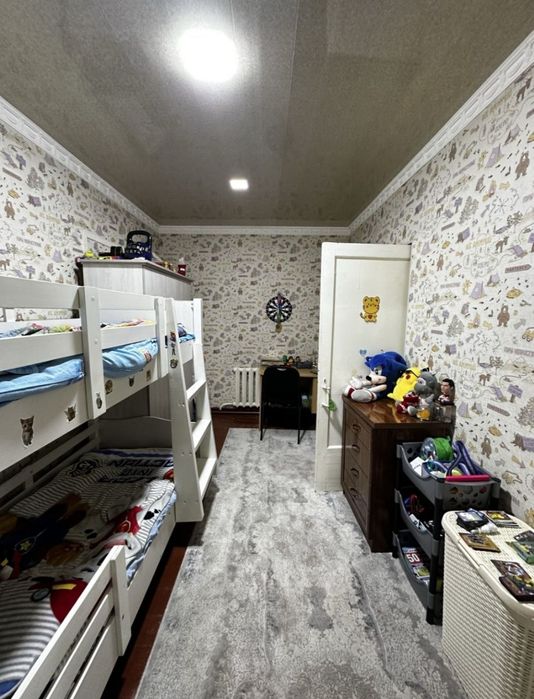 1,8 сотох ховли сотилади