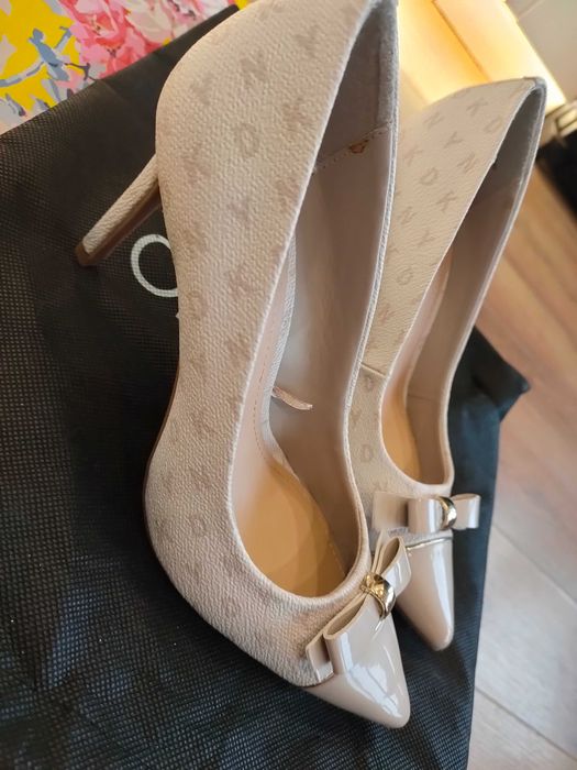 елегантни обувки DKNY