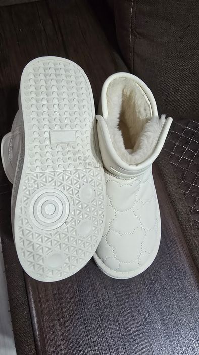 Дутики для девочки. Новые