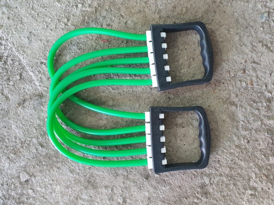 Эспандер грудной плечевой