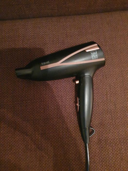 Vand uscator de par - 2 trepte de viteza - 1200/1600W