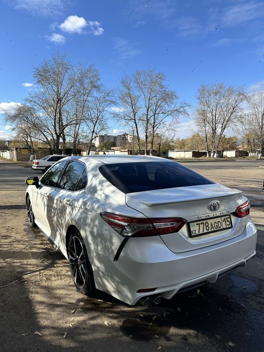 Продам машину Тойота Камри