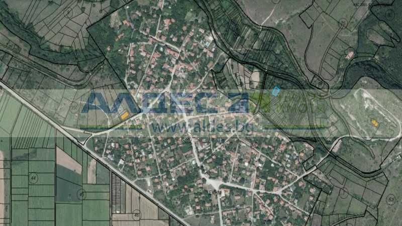 Продава се зеленчукова градина в с. Огняново!