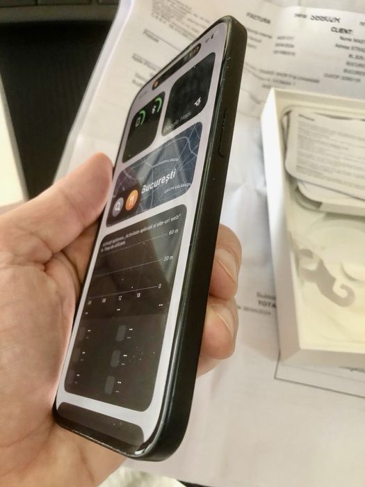 Iphone 15  black 128 gb