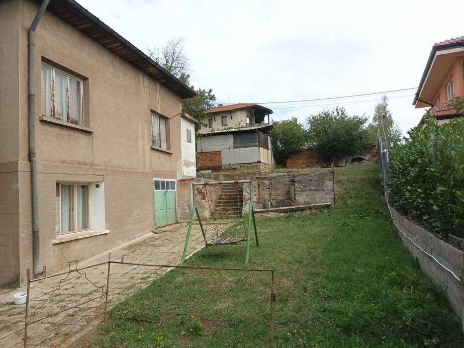 Продава се Къща в с. Подгумер, Област София-град - 150 кв.м за 1334 €/кв.м - Снимка #2