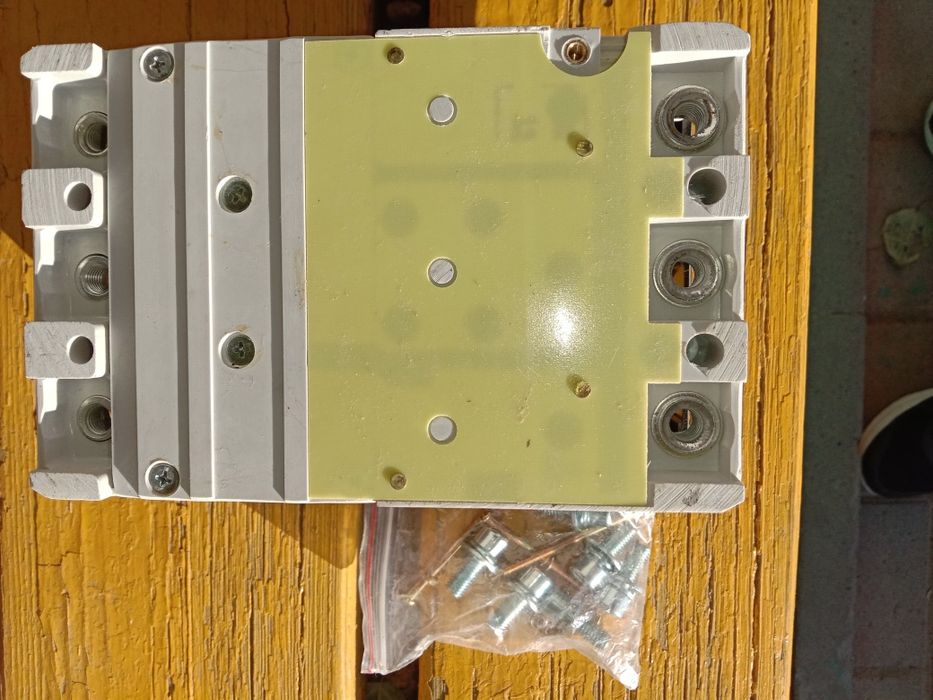 Продам автоматические выключатели