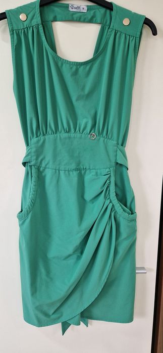 Продавам дамска рокля