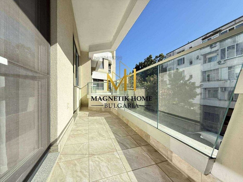 Дава се под наем Тристаен апартамент в Бургас, Център - 95 кв.м за 765 € - Снимка #2