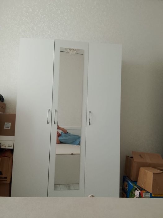 Продам шкаф спальня
