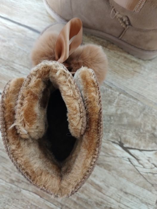 Ugg iarna îmblănite