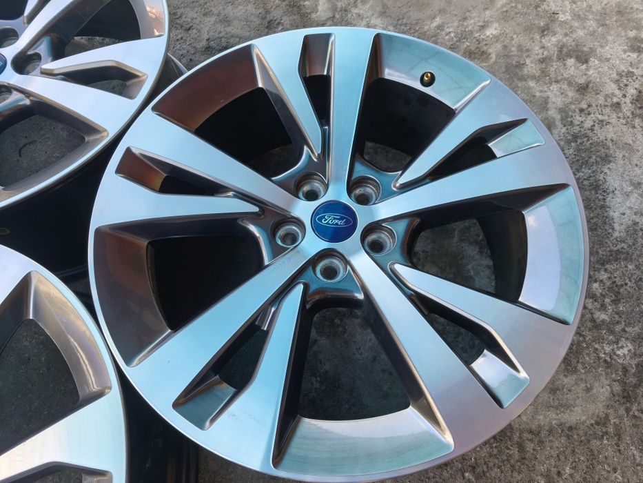 20" оригинални алуминиеви джанти за Ford Explorer,Mustang.