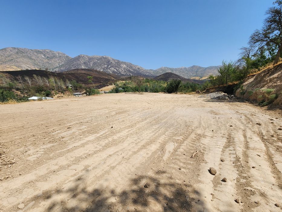 Dam olish maskaniga muljallangan (Dacha) 20 sotexli joy sotiladi.