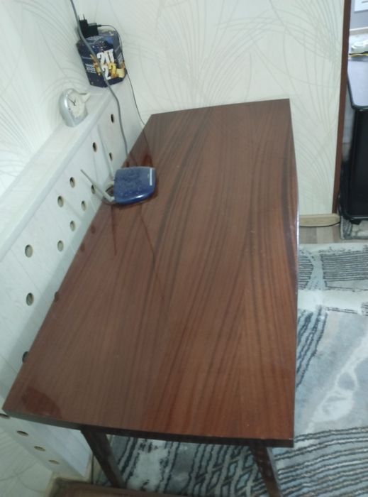 Журнальный столик