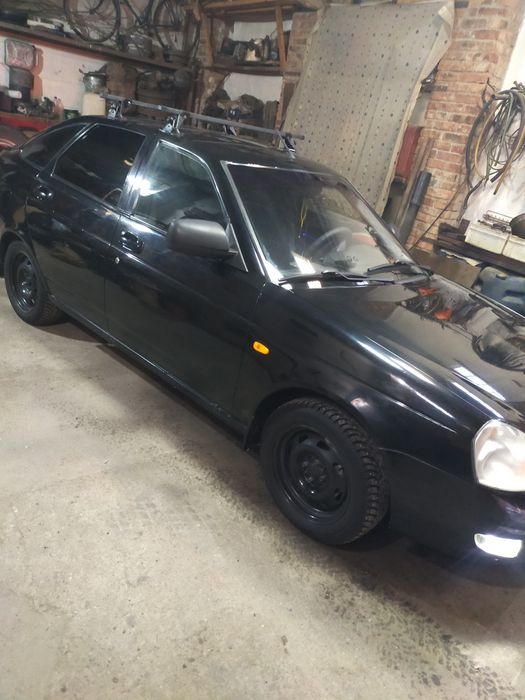 Продам приора хэтчбек