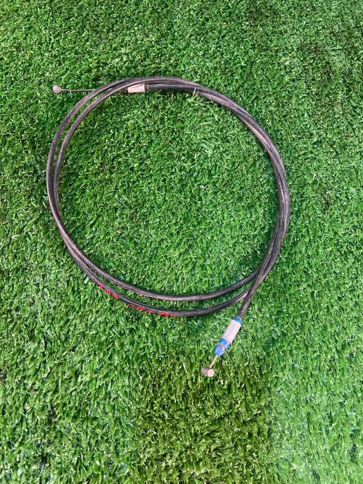 Трос капота  Мазда 323 Mazda 323