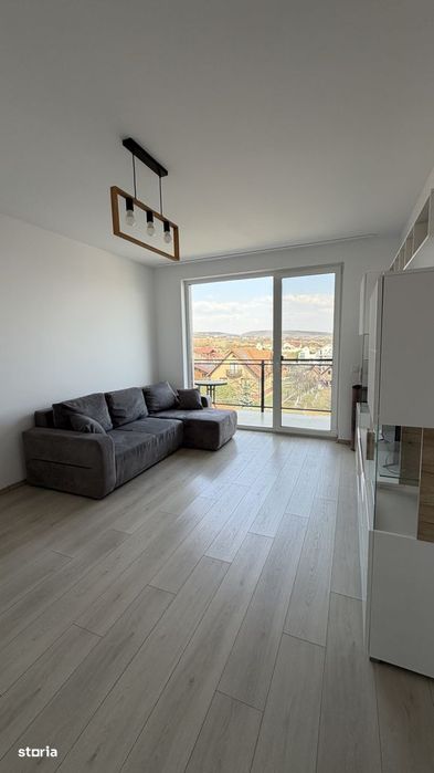 Apartament 3 camere, decomandat, etaj 2, loc de parcare, zona Drumul C — fotografia 1